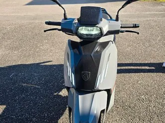 scooter peugeot