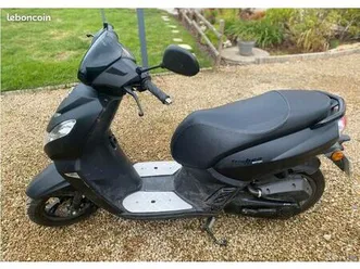 scooter peugeot kisbee black edition