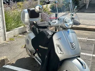 vespa gts 300