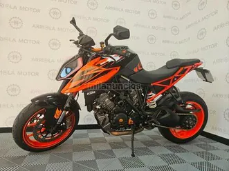 ktm - 1290 super duke r