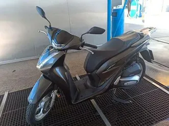 honda - sh125i top box