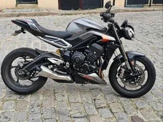 triumph street triple rs 765