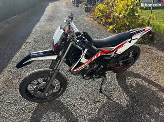 rieju mrt 50 sm low moteur et kit chaine neuf garantie février 26