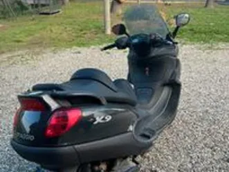 piaggio x9