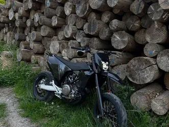 husqvarna 701 supermoto