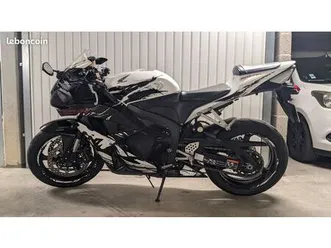 600 cbr rr leyla édition
