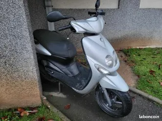 scooter yamaha