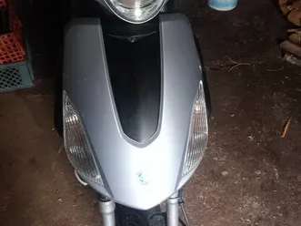 scooter piaggio 125 fly satão