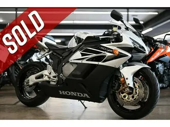 2004 honda cbr1000rr