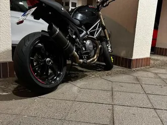 ducati monster 1100 evo