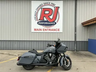 2022 indian motorcycle challenger® dark horse® icon