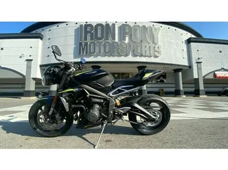 2020 triumph street triple rs