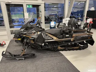 gt 900 ace turbo r / uusi / ajettu vain 1.3km / tehdastakuu voimassa 12/2028!