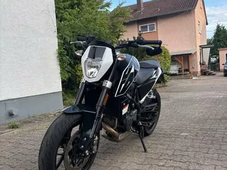 ktm duke 690
