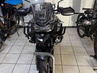 triumph tiger 900