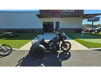 2017 harley-davidson® tri glide freewheele