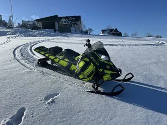 ski doo summit 800 dlugi 165 850 polaris rmk 174 skuter sniezny czerwienne