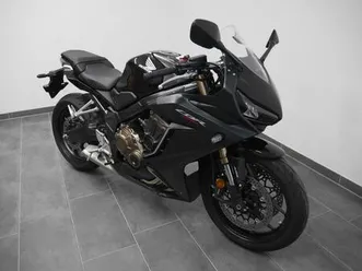 honda cbr 650 r // 1.hand // nur 1000km