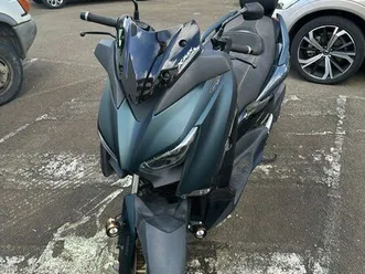 je vends mon scooter xmax 125