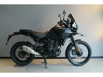 royal enfield himalayan 450 black-dust-edition mit 23l-tank