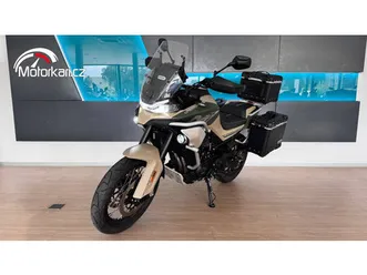 cfmoto 800 mt touring + černé kufry skladem