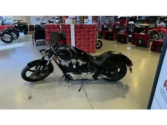 2013 honda sabre® vt1300cs