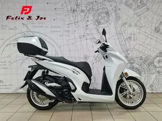 ② honda sh 350 (année de construction 2022)