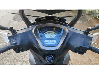 kymco 300 agility con bauletto