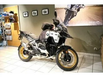 bmw r1300gs adv style triple black mit tankrucksack