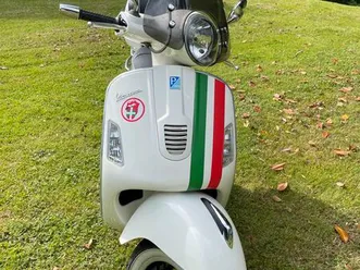 vespa gts 300 ie