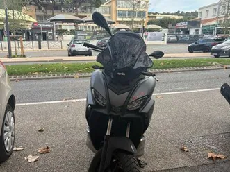 scoooter 125 apprilia sr gt 125