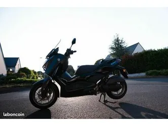 yamaha-x-max-tech-max-125-cc