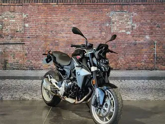 bmw f 900 r– 2021 – 17 539 km – f900r – f 900r black− eligible a2