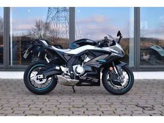 cfmoto 675 sr-r vorführfahrzeug