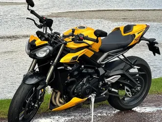 triumph street triple 765 rs