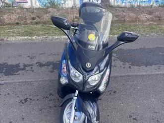 sym gts 125 – 18500 km évolutif – ct vierge – entretien à jour