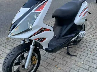 explorer race gt 50 moped
