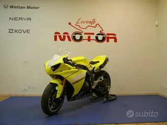 yamaha yzf r1 big bang solo pista