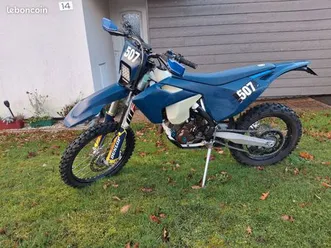 husqvarna 250 fe ■moto utilisé pour balade et à effectuer 3 enduro en bon état de fonctionnement, les pneu sont neuf +bib mousse +quelques pièces +kit homologat