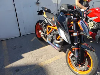 ktm superduke 1290r 3.0 completo akra