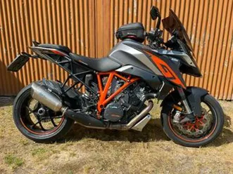 ktm superduke 1290 gt