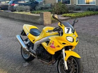 2002 triumph sprint rs — motoren | triumph — marktplaats