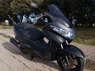 suzuki - burgman 125 executive