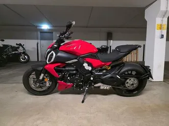 ducati diavel v4