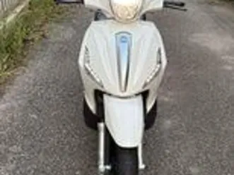 piaggio beverly