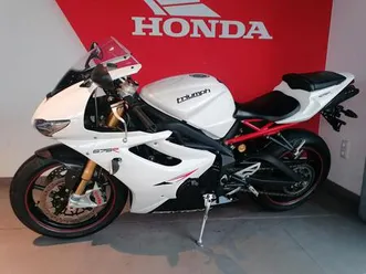triumph daytona 675 r