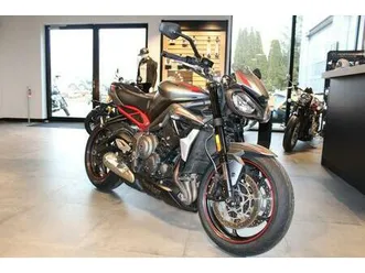 triumph street triple r low !!!