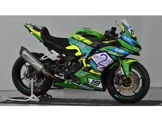 2023 kawasaki ninja zx-4rr 400 super sports petrol manual euro 5 (77 ps) super sports petrol manual