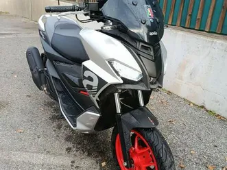 vendo aprilia sr 125 motard (2012 - 16) usata a orvieto (codice 9885126) - moto.it