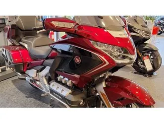 vendo honda gl 1800 gold wing tour dtc (2018 - 20) usata a roma (codice 9885744) - moto.it
